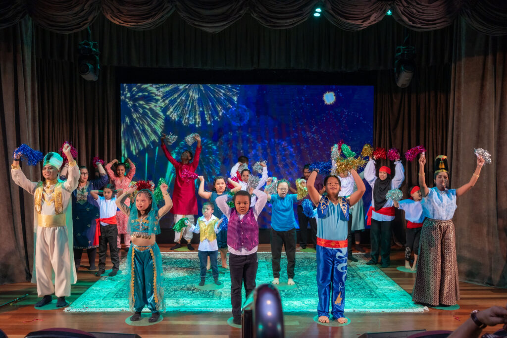 Taarana student dancing